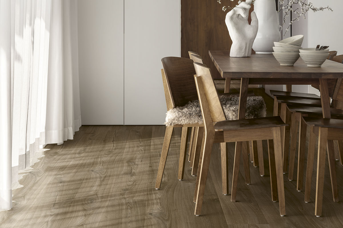 Long & Wide Laminate Flooring